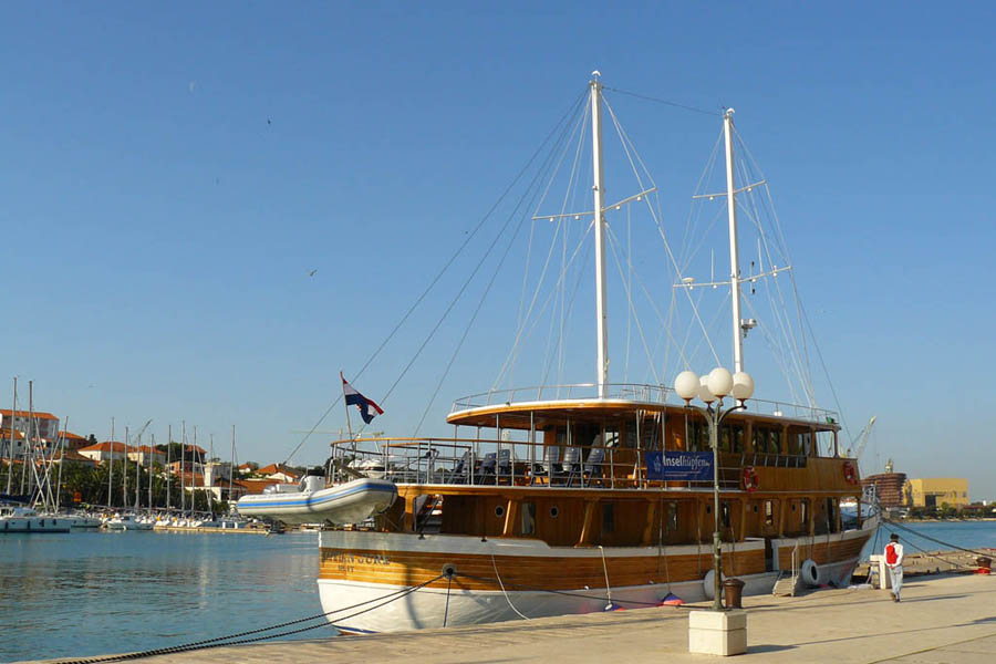 CroatiaCruising - Brod Kapetan Jure